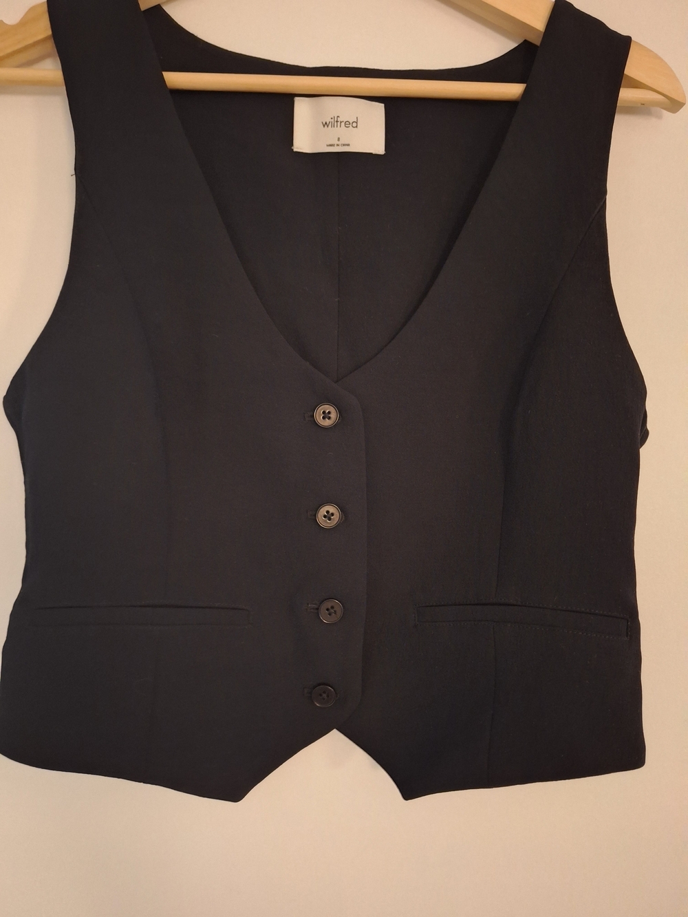 Wilfred Black Tailored Pacino Vest
